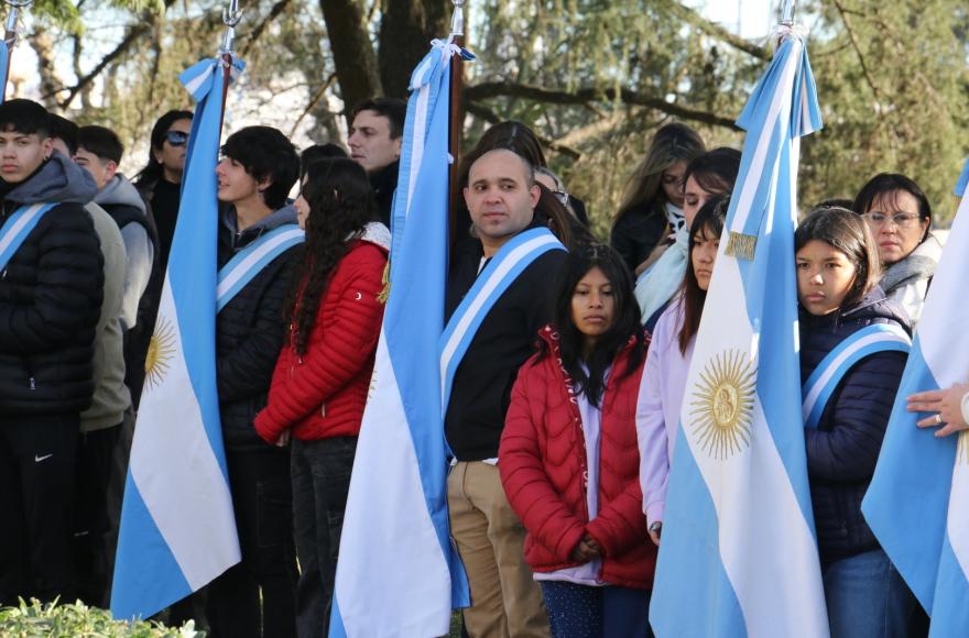 Ceremonia encabezada por el intendente.