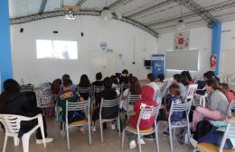 Hubo cine y merienda en el CIC